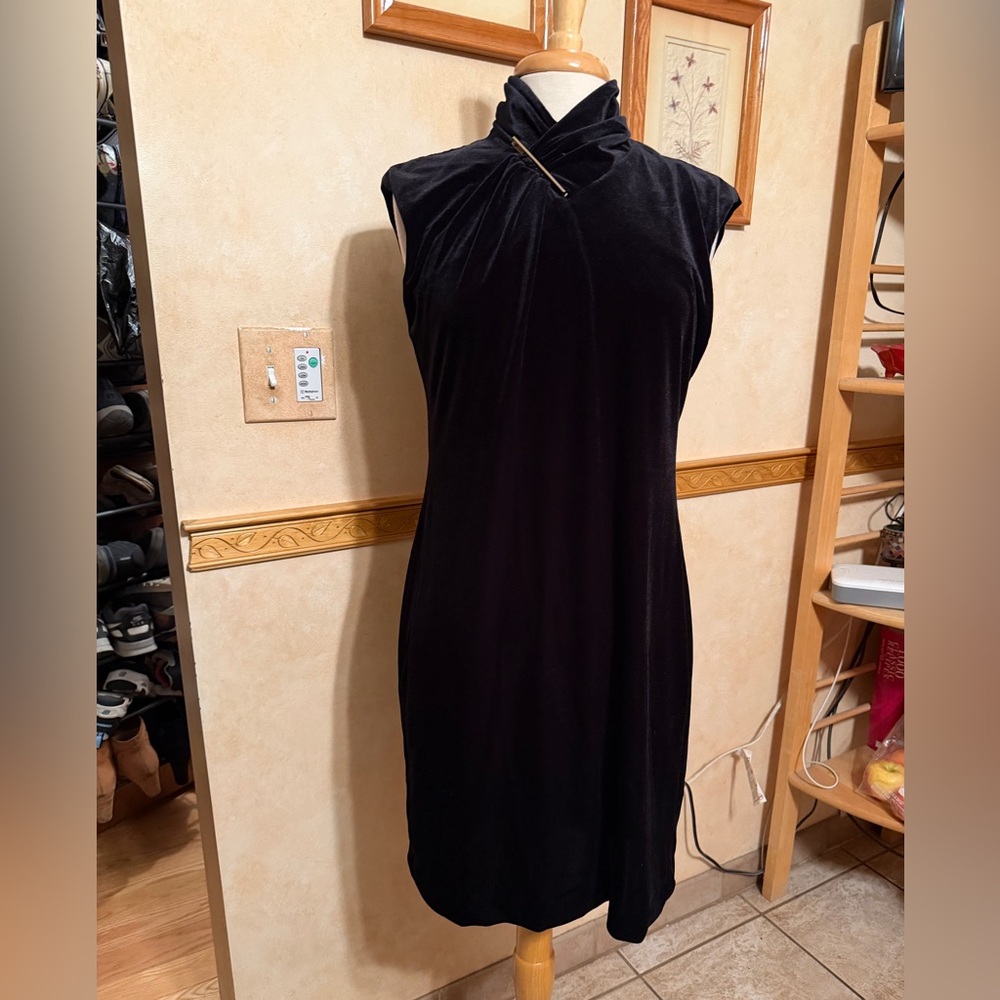Calvin Klein Black Velvet Sheath Dress size medium